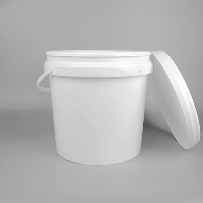 10kg γύρω από τον πλαστικό κάδο