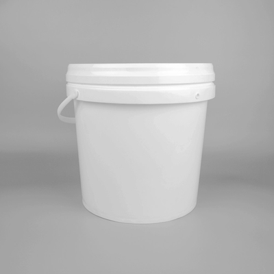10kg γύρω από τον πλαστικό κάδο