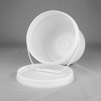 Τοίχος που χρωματίζει 3.5L ένα γαλόνι γύρω από τον πλαστικό κάδο με τις λαβές